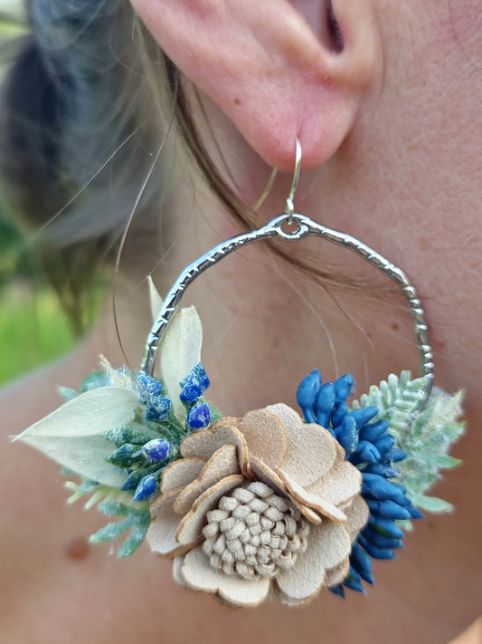 Sand & Blu Wildflower Arrangement