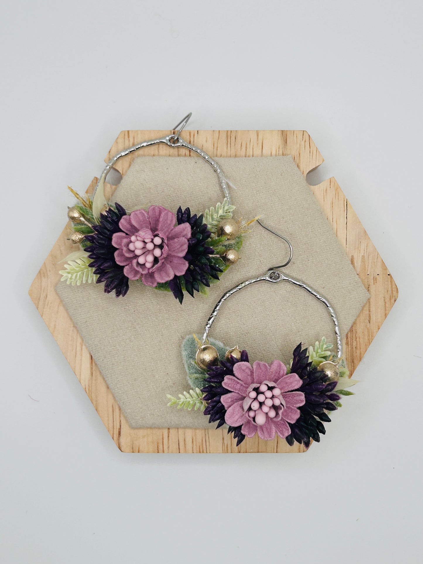 Lilac Purple Botanical Earring