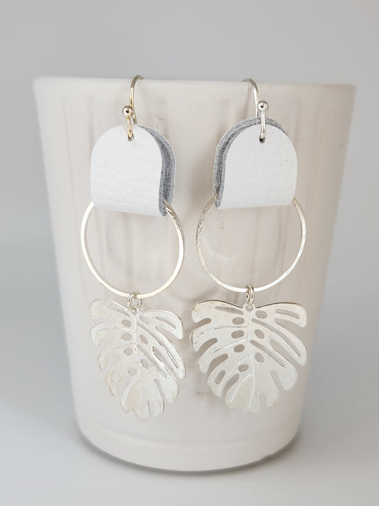 Porcelain White with Silver Monstera Leaf